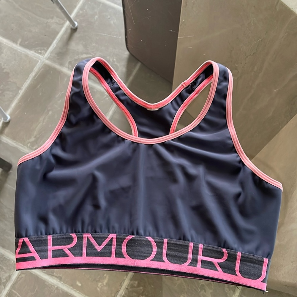 Under Armour, S, pull on, Size and fabric care tags are missing, comfort +.